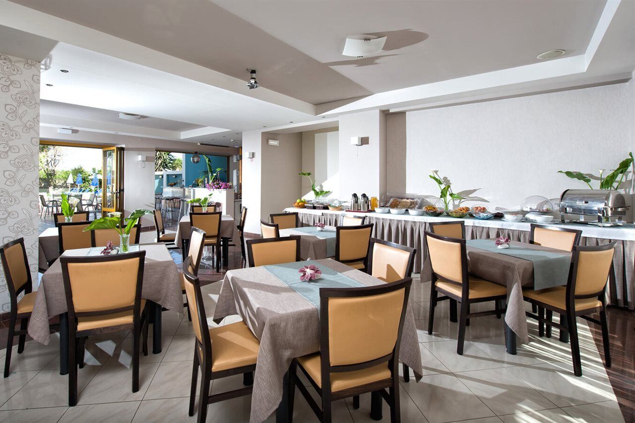 Mary & Mary Royal Appart hôtel Platanias