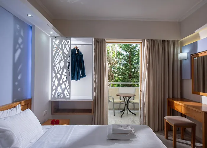 Mary Hotel & Mary Royal Suites